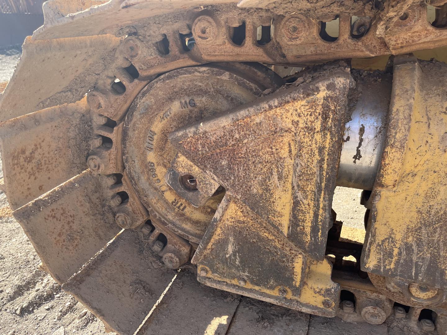 ./imagenes/INVOICE/2019/17379/TAPADOR FRONTAL CATERPILLAR D6HLGP (21).JPG